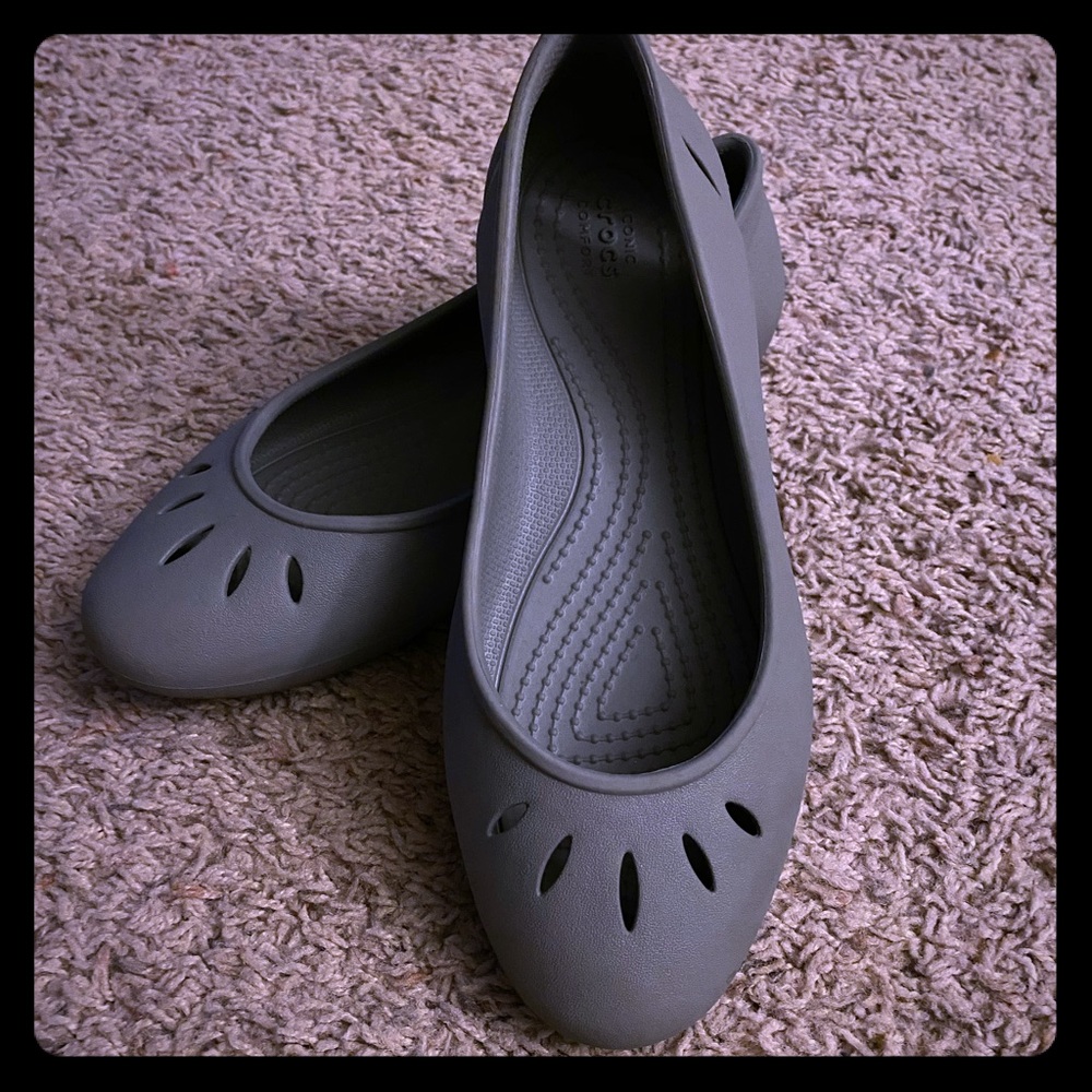 Crocs flats